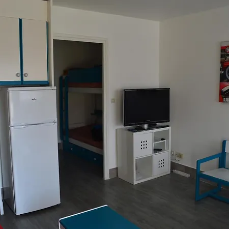 Studio Cabine Climatise Centre Port Cap D'agde, Piscine, Parking, Proche Plages Et Commerces - Fr-1-801-10 Apartment